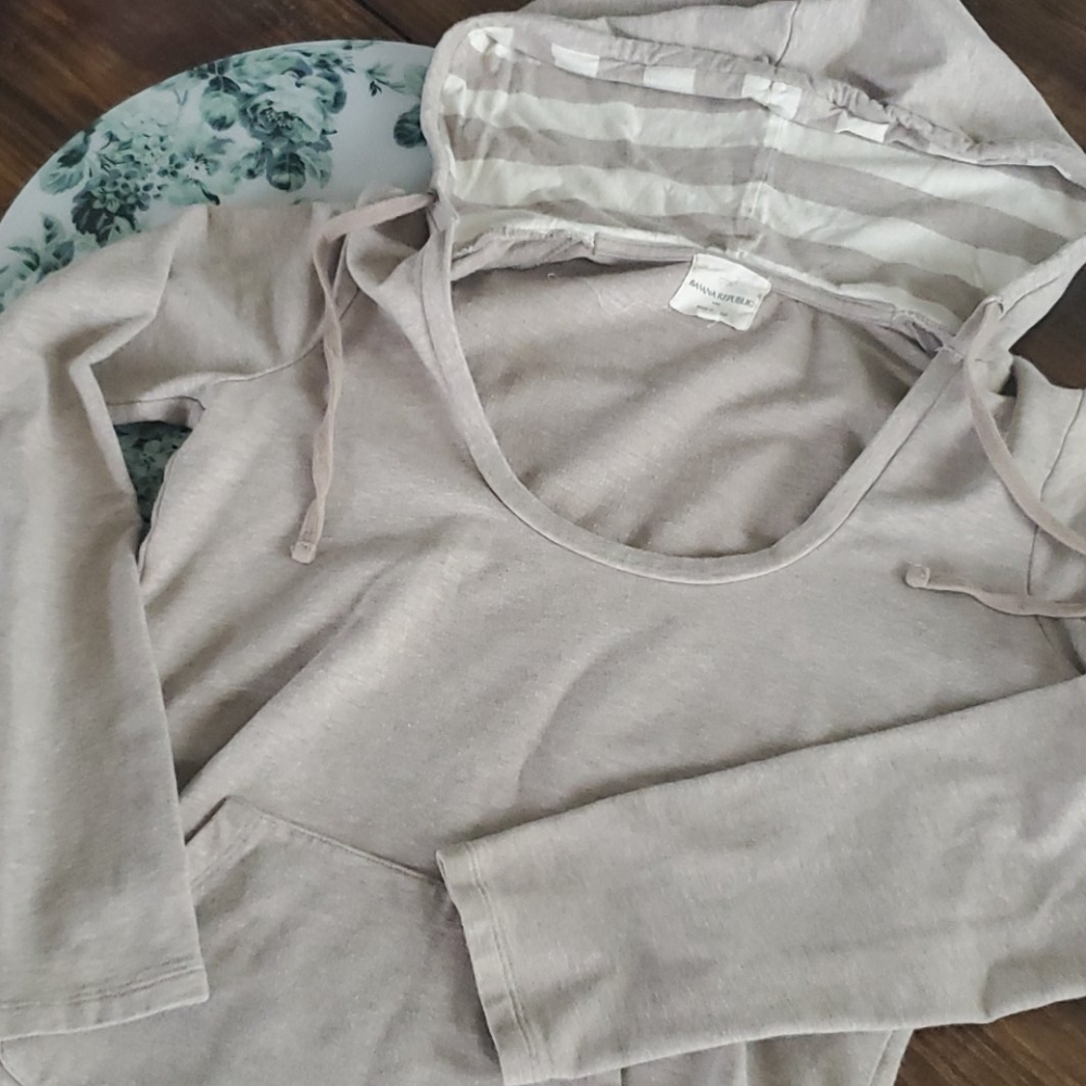 Banana Republic Sweatshirt